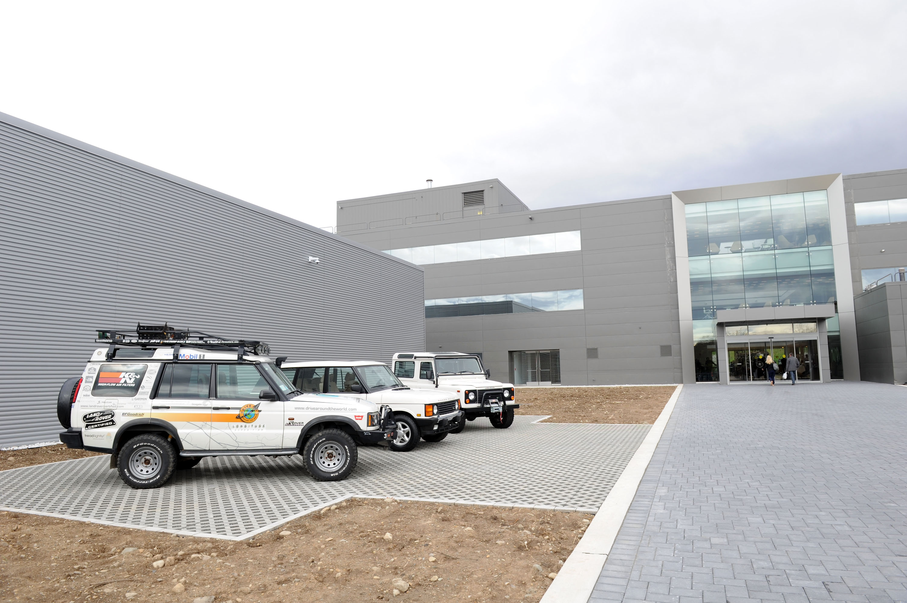 LAND ROVER NORTH AMERICA CELEBRATES 70 YEARS OF LAND ROVER Land Rover