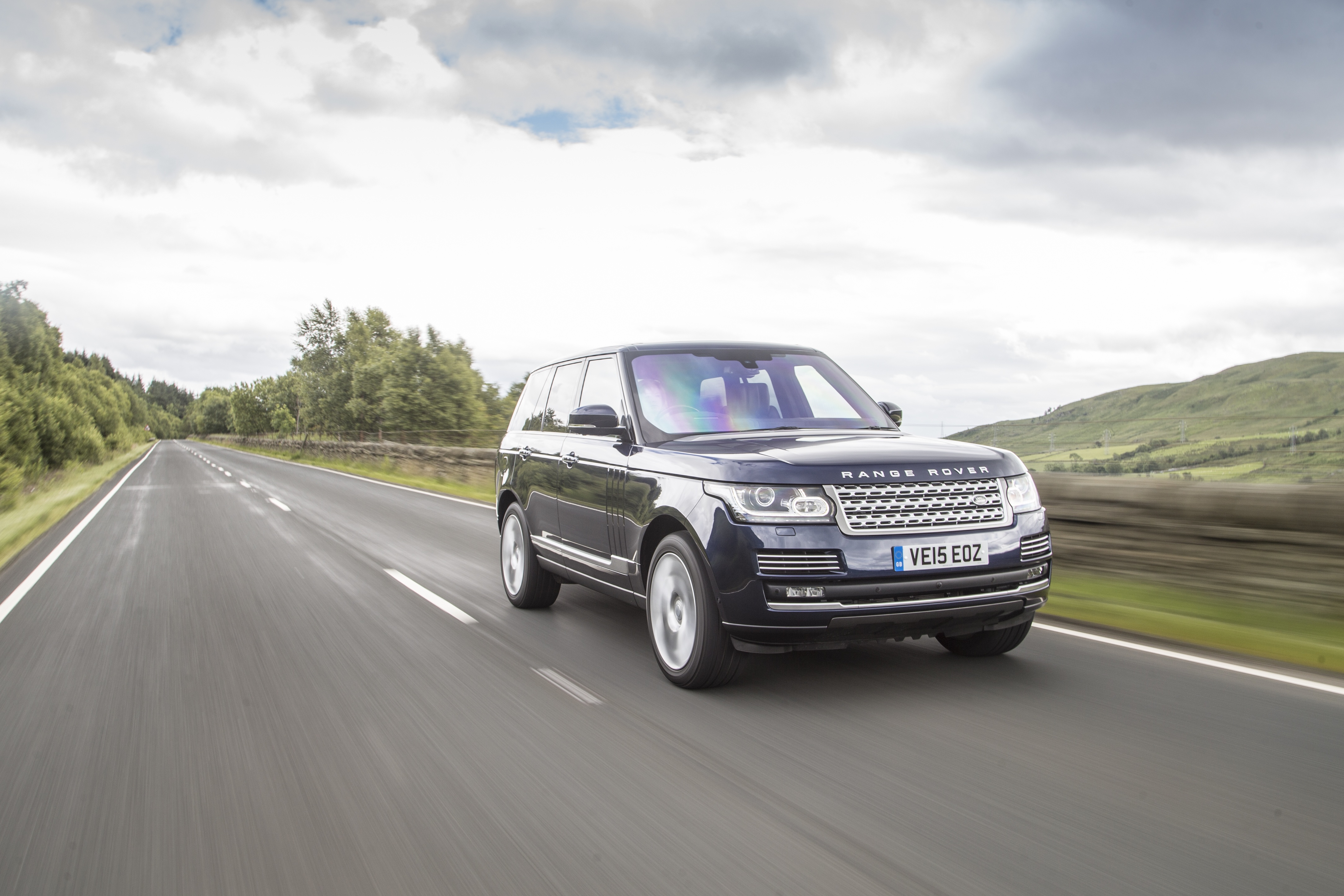 Land Rover Discovery Sport Named What Car Best Large SUV Of The Year 