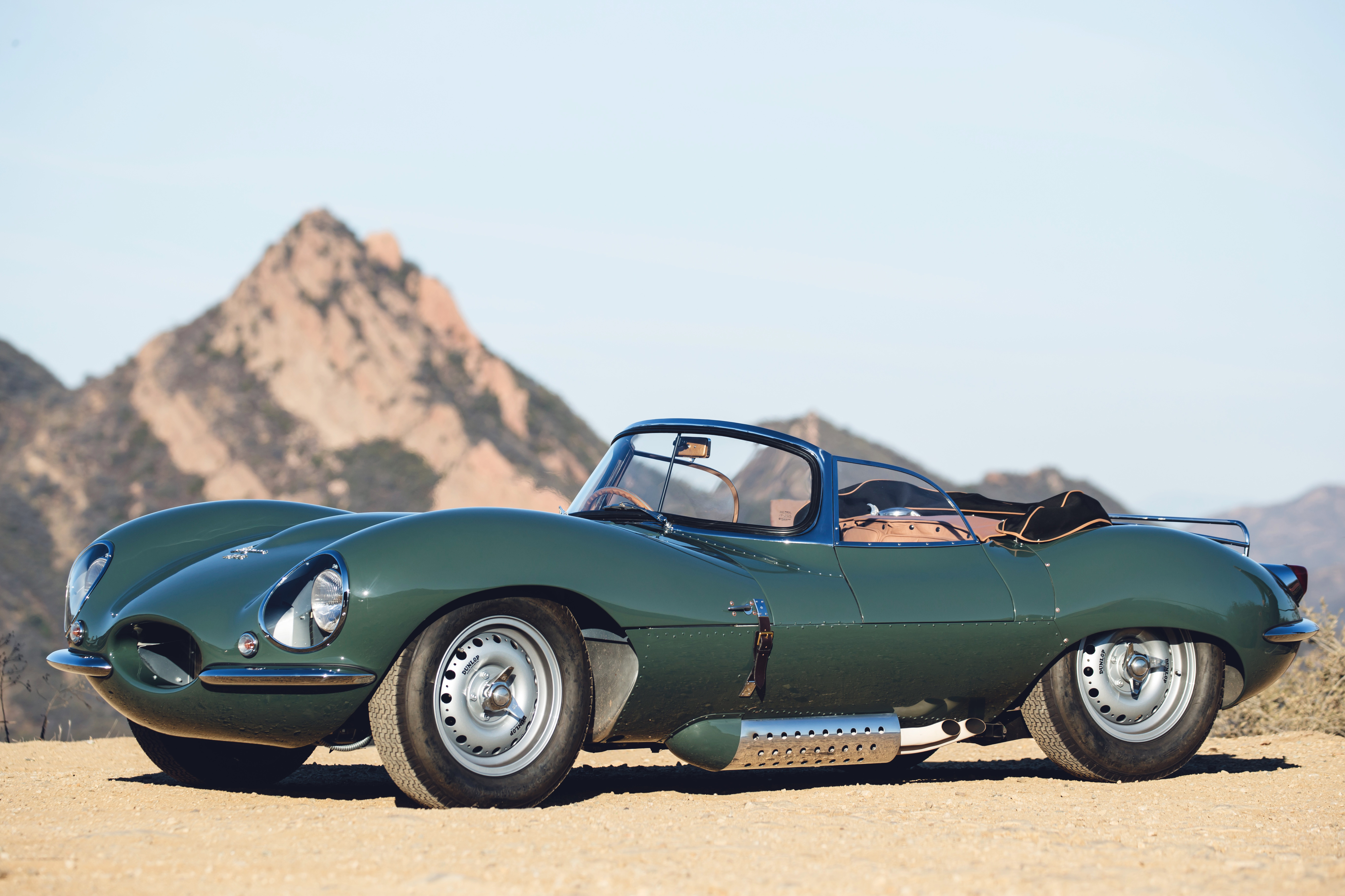 THE ‘NEW ORIGINAL’ JAGUAR XKSS MAKES WORLD DEBUT IN LOS ANGELES Jaguar Homepage International