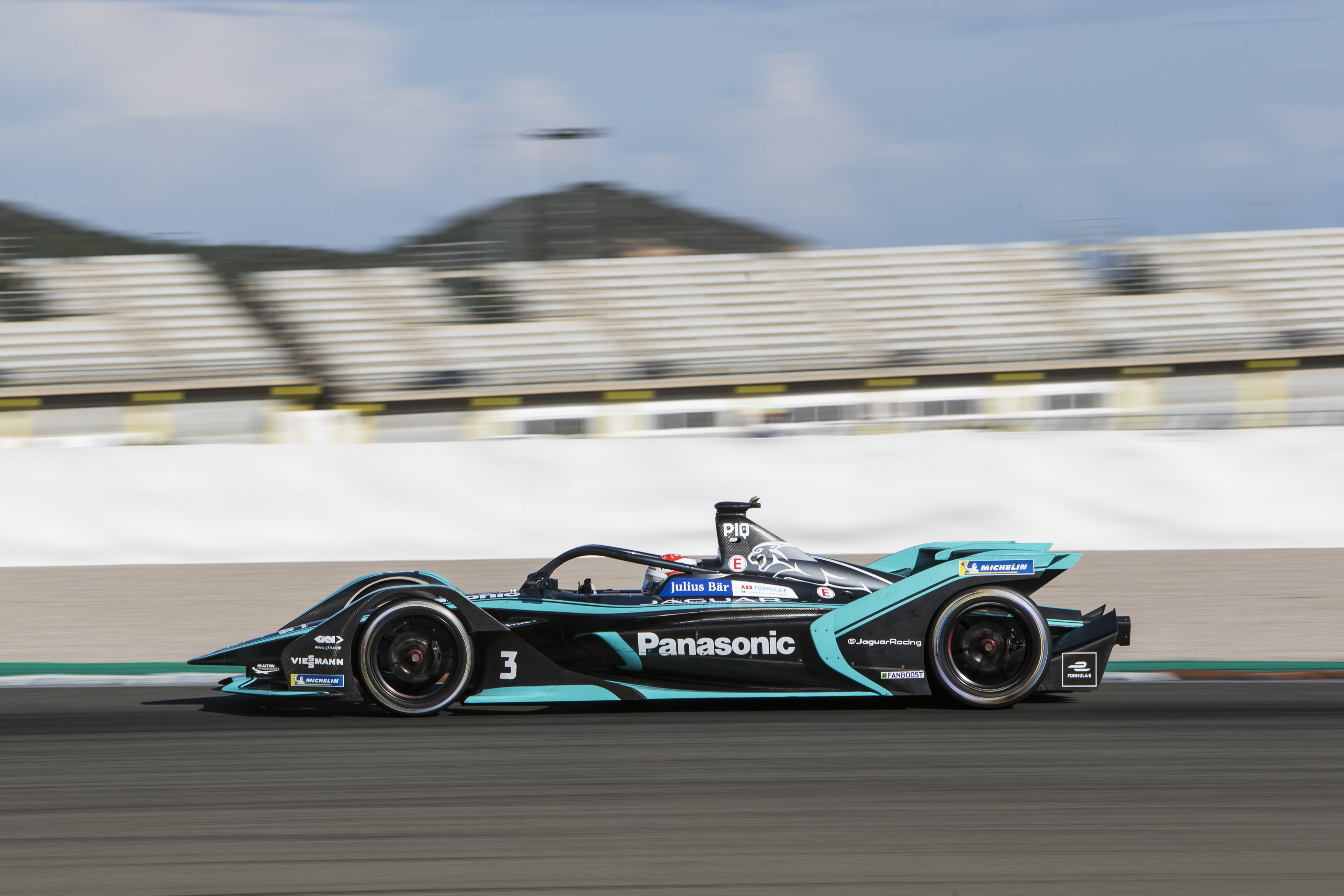 formula e panasonic jaguar racing gen2 car