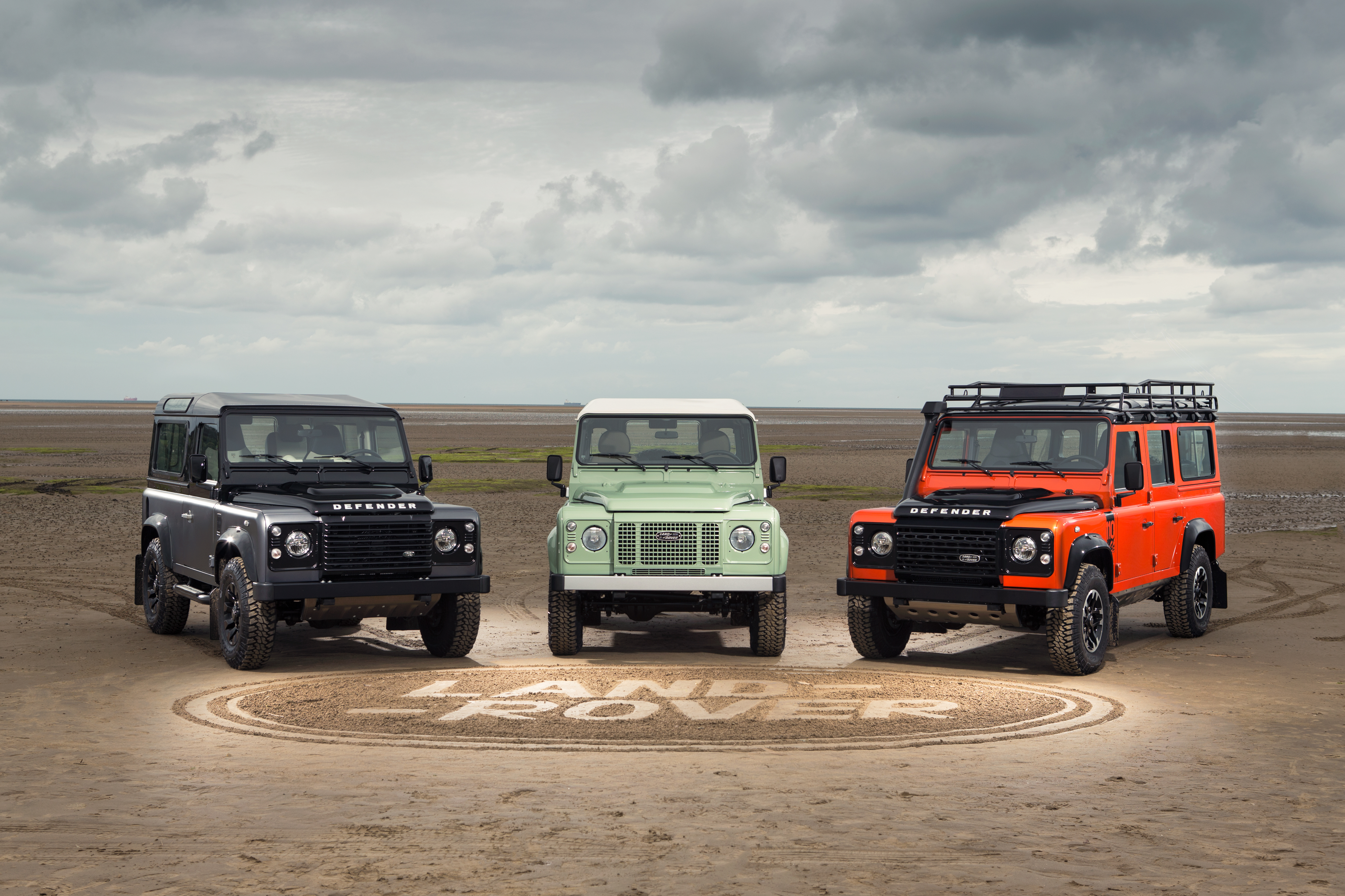 Land Rover Defender-construit sur le succès brochure couleur