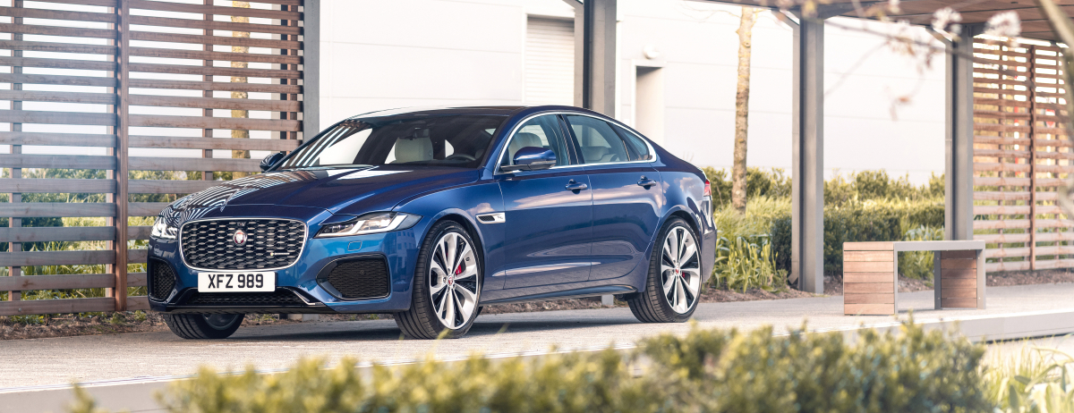 Jaguar Prasentiert Seine Elegante Limousine Und Kombilimousine Mit Neuem Design Luxuriosem Interieur Effizienten Motoren Und Voll Vernetzt Jlr Corporate Website