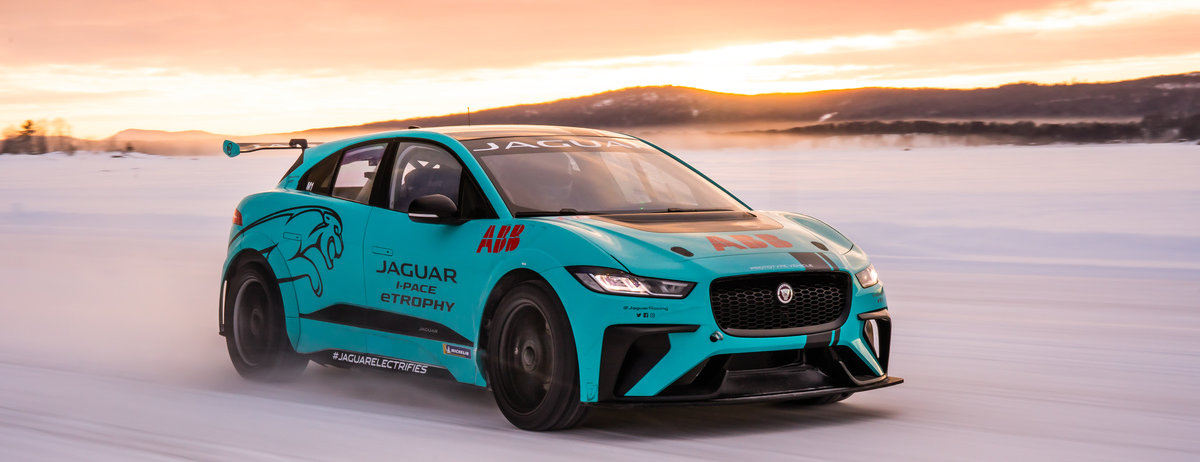 Arktischer Tiefkühltest bei minus 40 Grad für den vollelektrischen Jaguar I-PACE eTROPHY