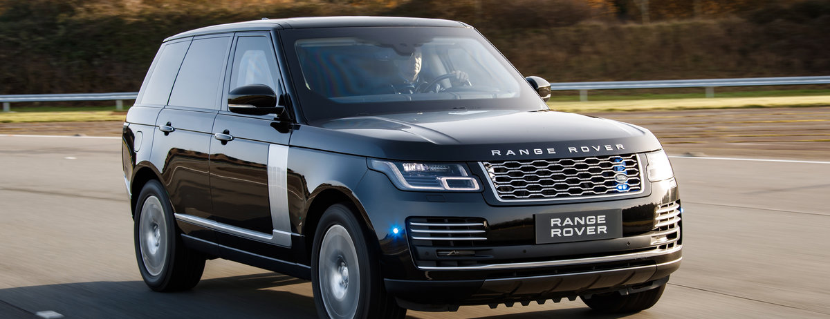 Fortress Refined Enhanced Protection And Performance For Armoured Range Rover Sentinel Land Rover International Homepage