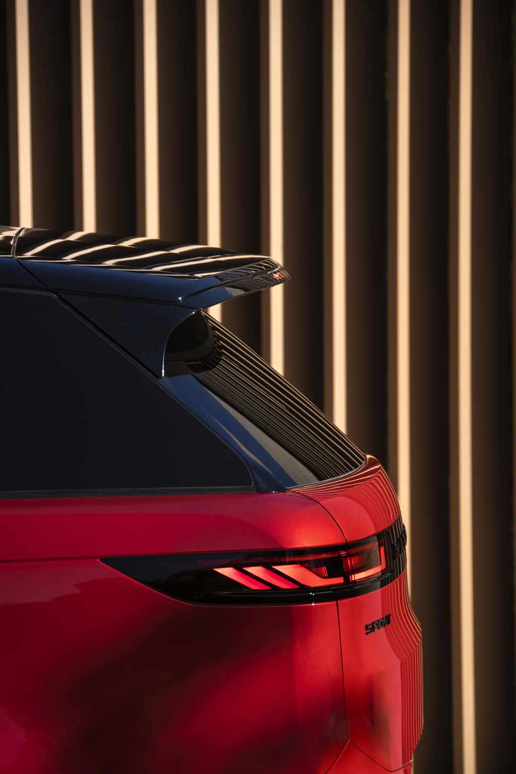 Range Rover Sport First Edition P530 - Firenze Red | Land Rover Media ...