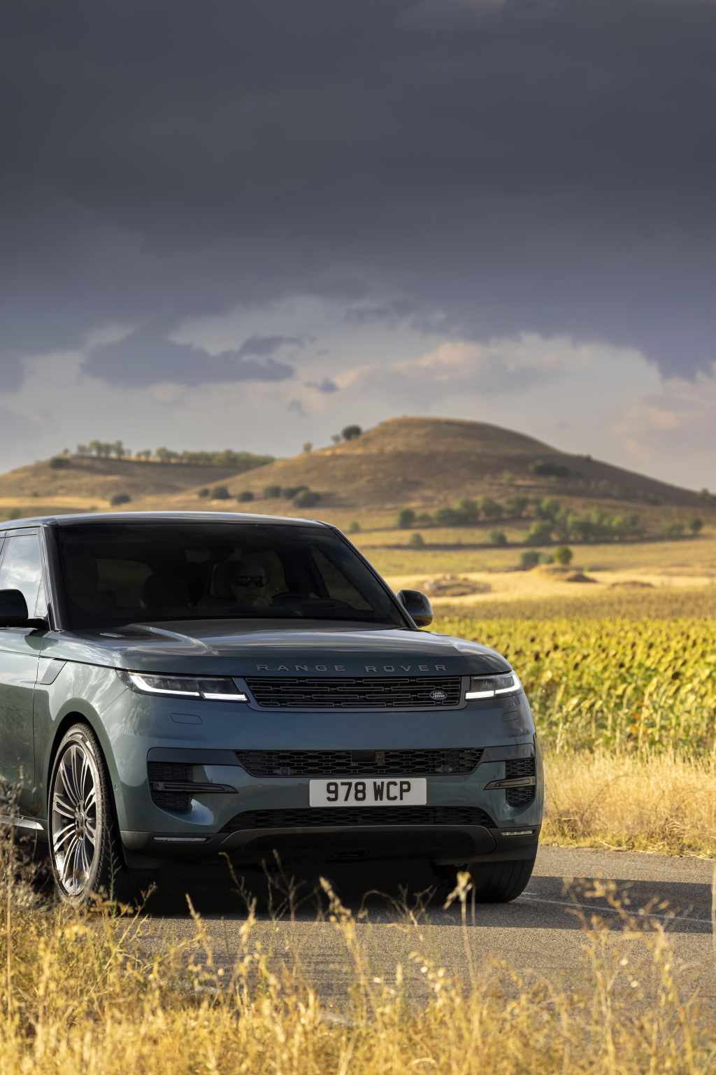 Range Rover Sport SE D300 Giola Green Land Rover Media Newsroom