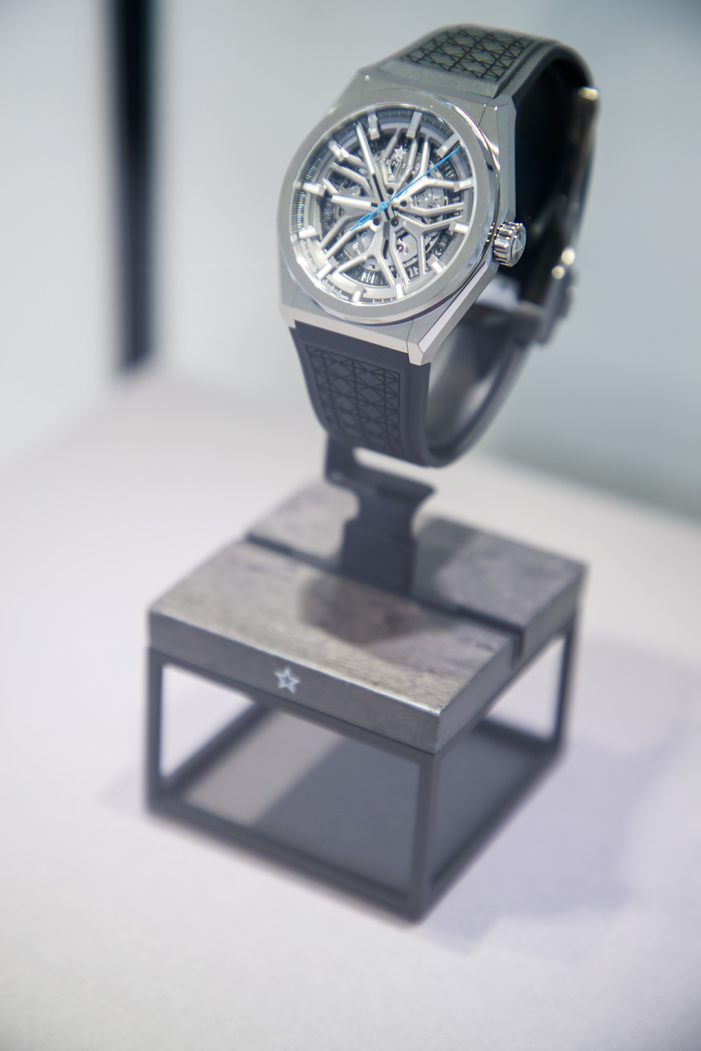 JAGUAR LAND ROVER OFFERS SNEAK PEEK OF NEW VEHICLES AHEAD OF NEW YORK