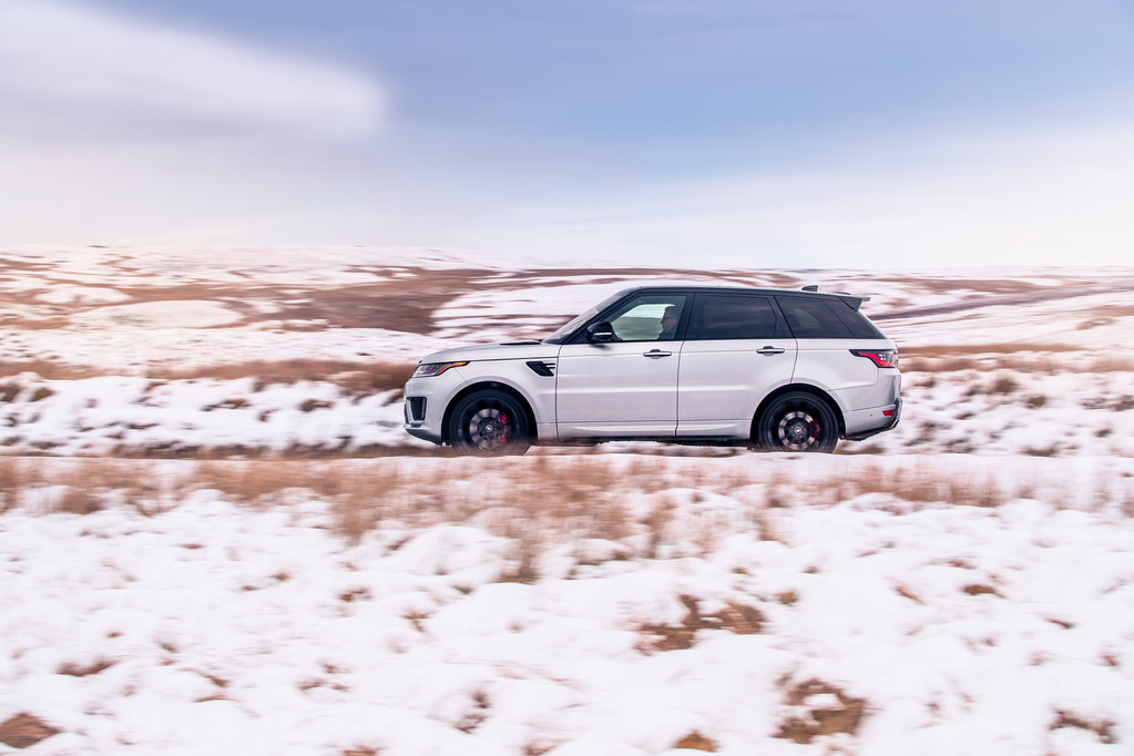 NEW RANGE ROVER SPORT HST ADDS STRAIGHT-SIX PERFORMANCE AND REFINEMENT ...