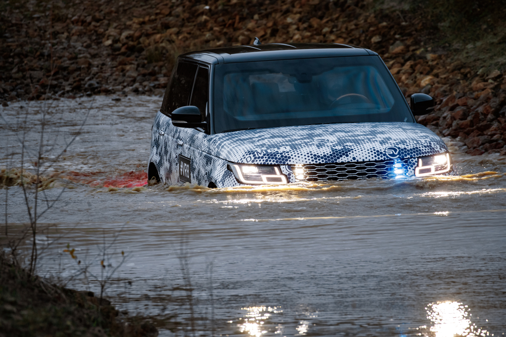 A Chelsea tank: it's the armoured Range Rover Sentinel