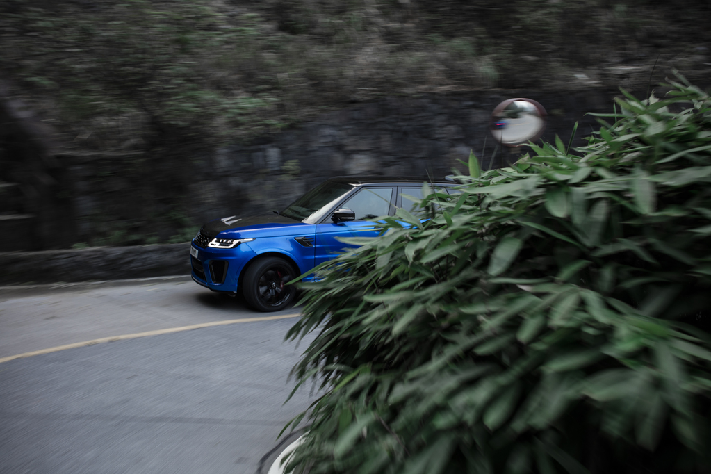 SUPERCAR BEATER: RANGE ROVER SPORT SVR SETS TIANMEN ROAD RECORD | Land ...