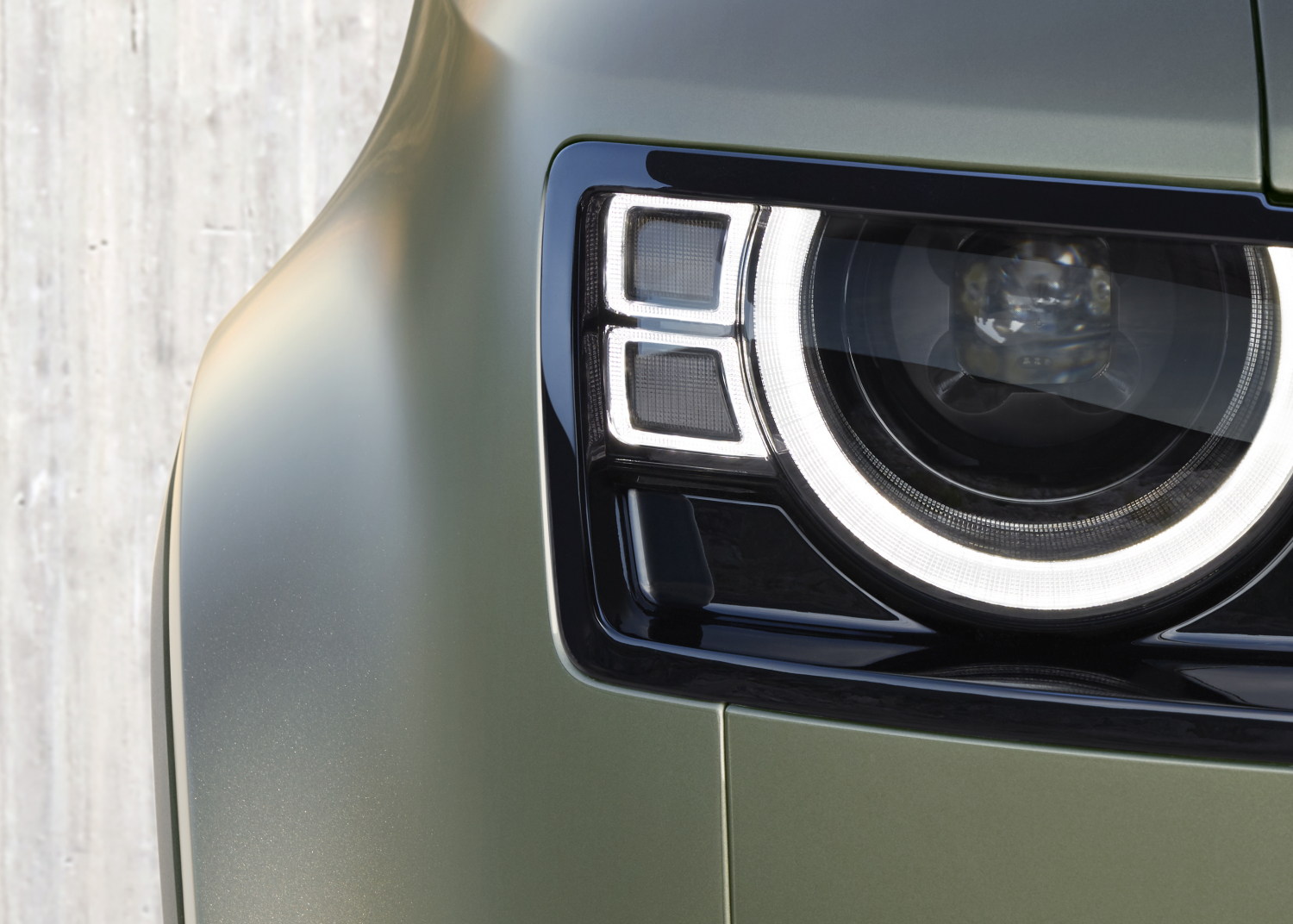 ATTENTION TO DETAIL: THE NEW LAND ROVER DEFENDER