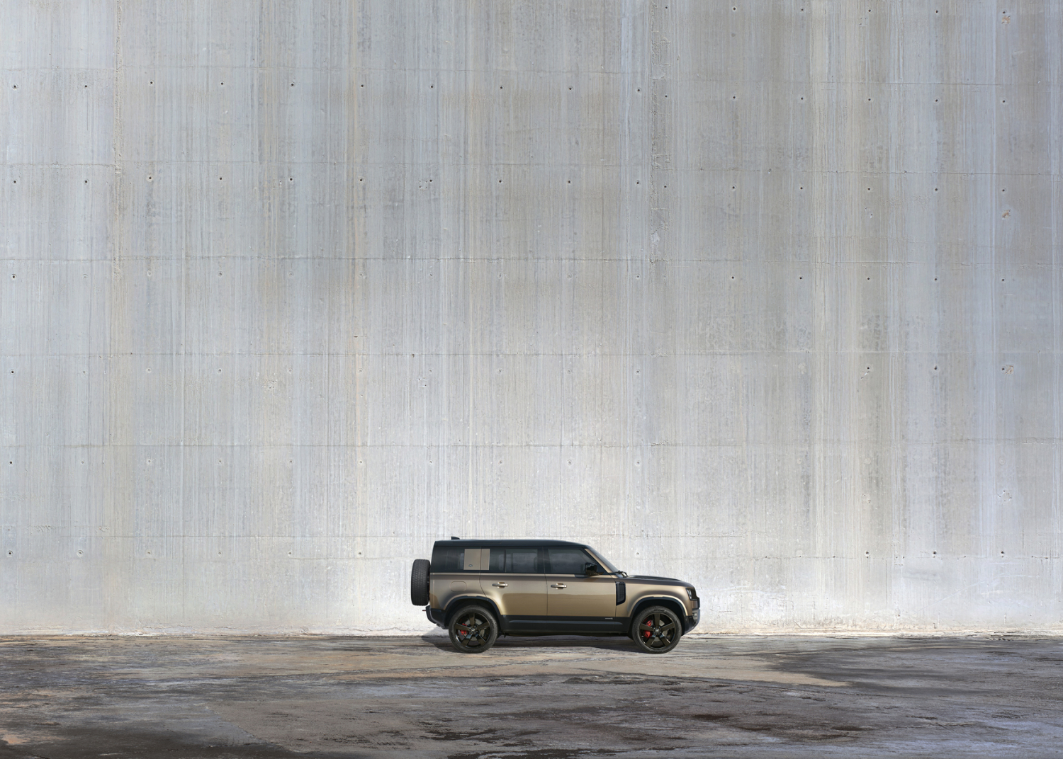 The new Land Rover Defender- Static