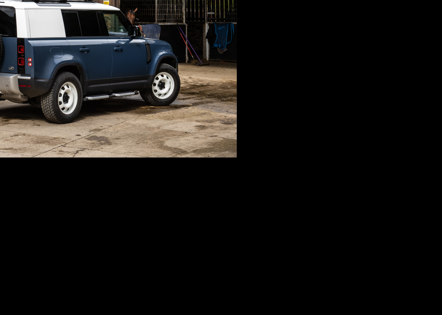  Land Rover Defender Hard Top 110