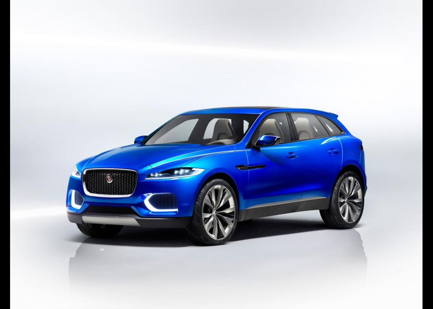 C-X17 Exterior