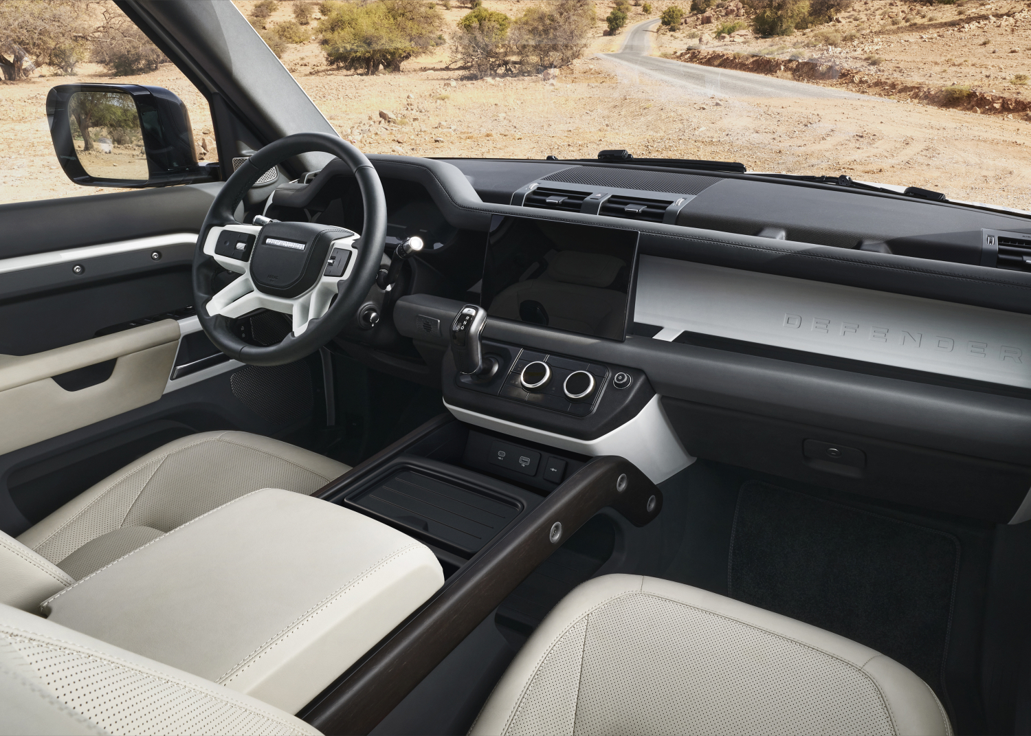 NEW DEFENDER 130 - INTERIOR