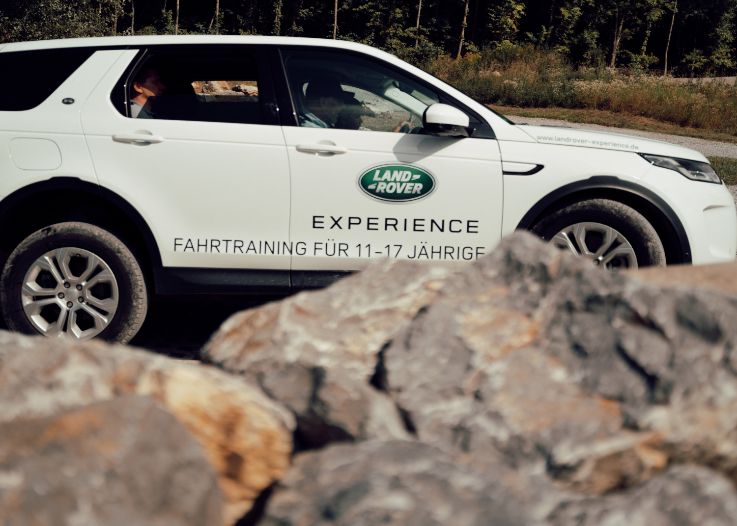 Offroad und Abenteuer in neuer Dimension: Land Rover eröffnet das neue Land Rover Experience Center 2.0 in Wülfrath