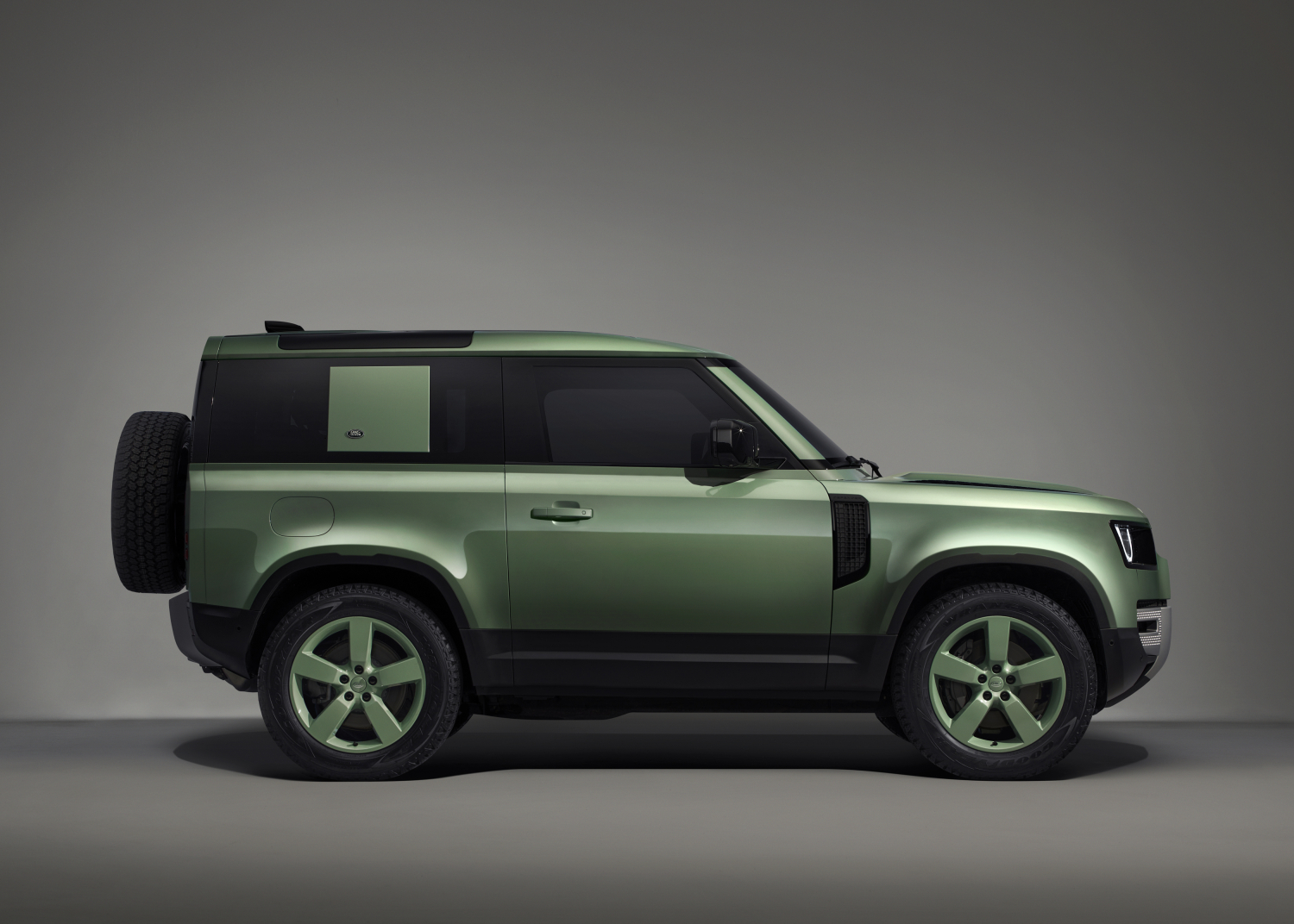 NEW DEFENDER 75TH LIMITED EDITION PenskeCars