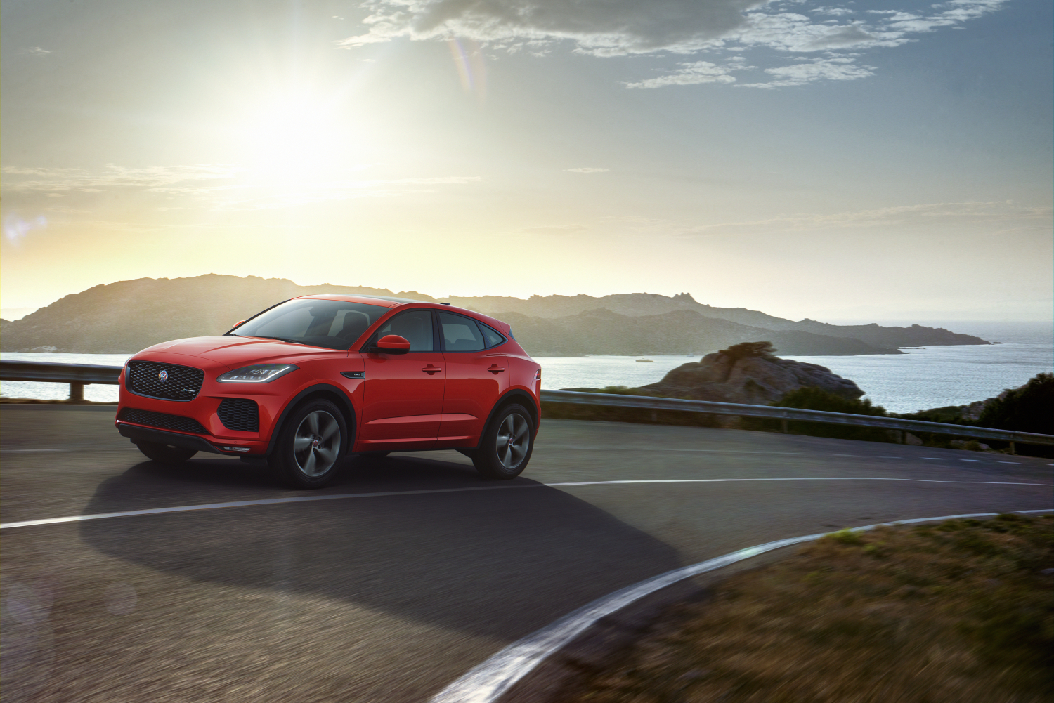 JAGUAR E-PACE : SÉRIE SPÉCIALE CHEQUERED FLAG