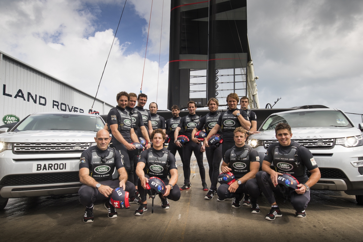 Sir Ben Ainslie y Land Rover BAR Christen the British entry into the America's Cup Rita