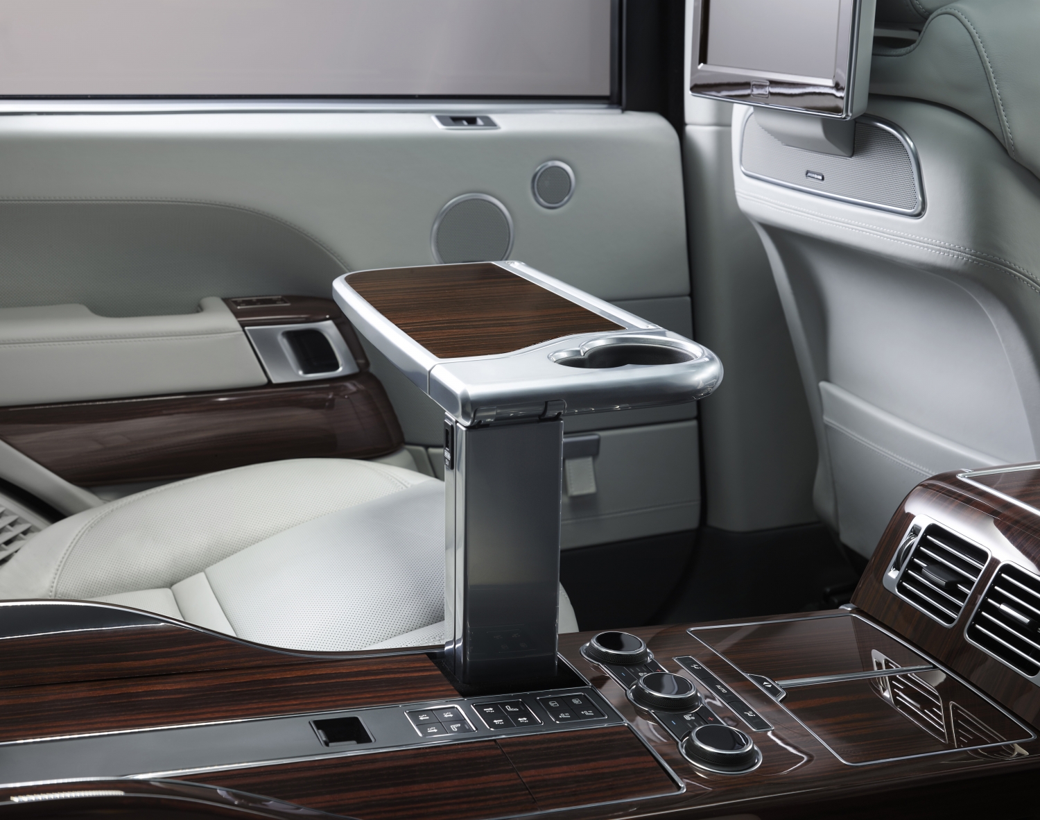 Range Rover Drives Creativity - Study Reveals The Perfect Environment For Creative Thought