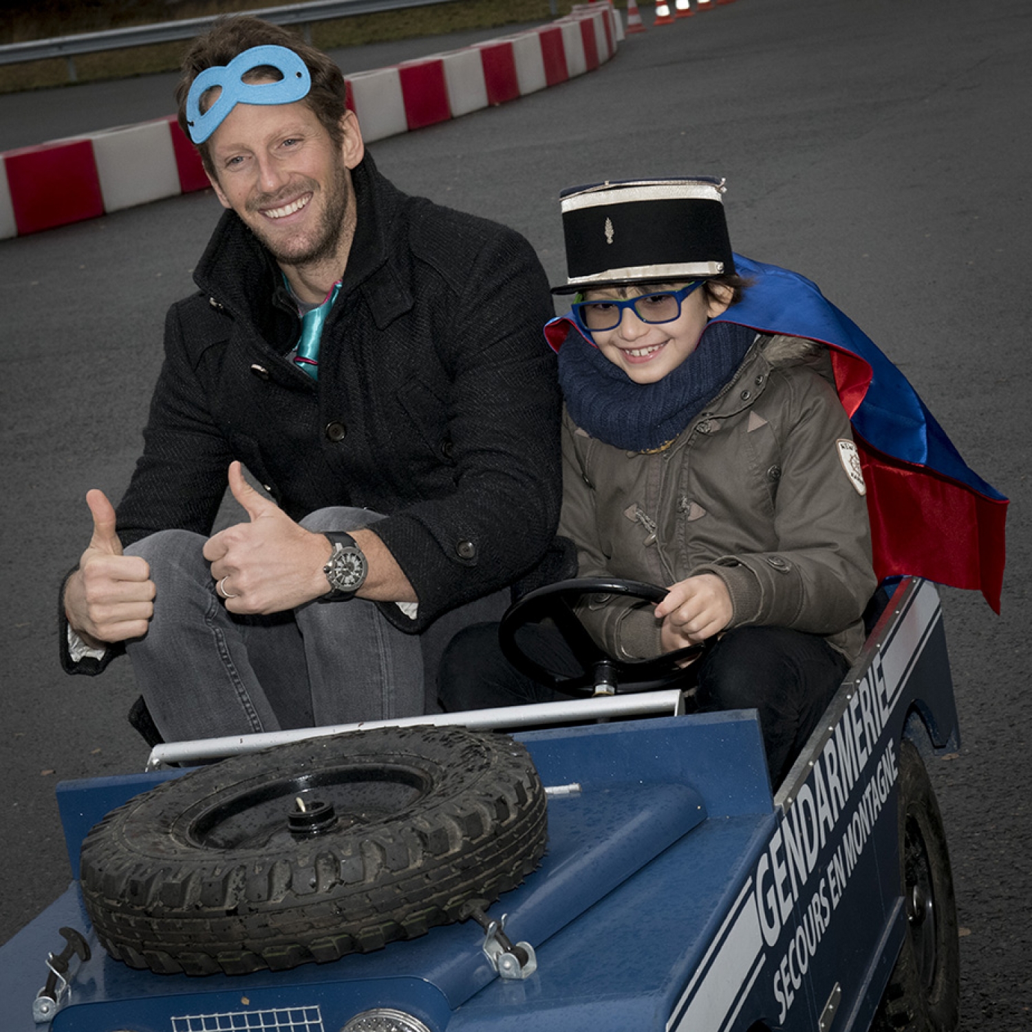 JAGUAR LAND ROVER RÉUNIT L’ENSEMBLE DE SES AMBASSADEURS AUX CÔTÉS DE ROMAIN GROSJEAN ET L’ASSOCIATION ENFANCE ET CANCER