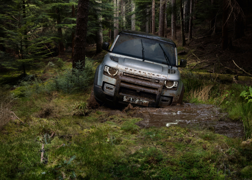  OFF-ROAD CAPABILITY: THE NEW LAND ROVER DEFENDER 110