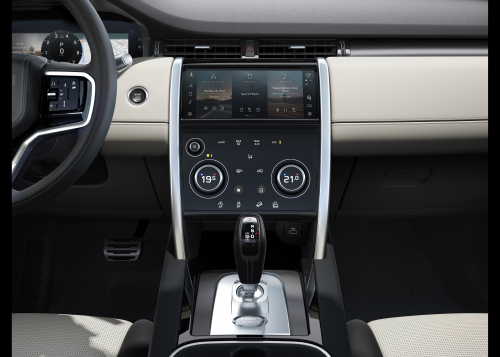  Neuer Land Rover Discovery Sport noch vielseitiger und effizienter:  leistungsstarke, saubere Motoren und neues intuitives Infotainment