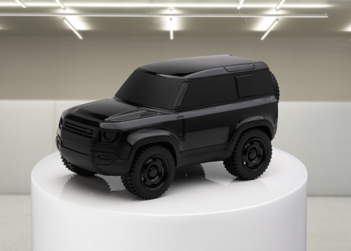 OWN AN ICON: NEW LIMITED-EDITION LAND ROVER DEFENDER DESIGN MODEL