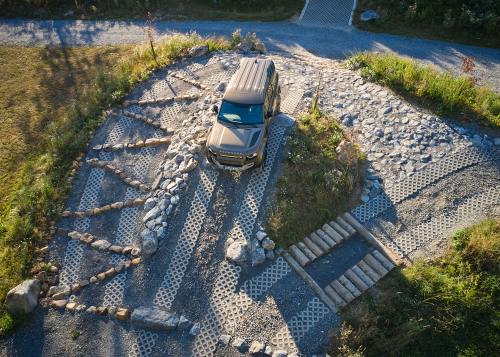 Offroad und Abenteuer in neuer Dimension: Land Rover eröffnet das neue Land Rover Experience Center 2.0 in Wülfrath 