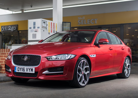 JAGUAR AND SHELL LAUNCH WORLD’S FIRST IN-CAR PAYMENT SYSTEM - JUST FILL UP AND GO AS YOUR CAR PAYS FOR YOU