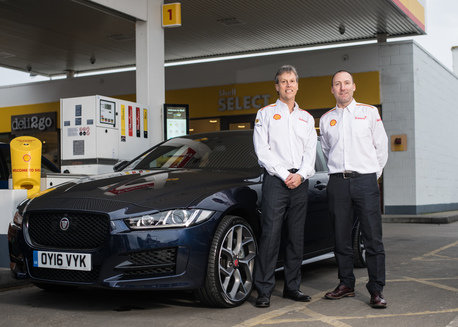 JAGUAR AND SHELL LAUNCH WORLD’S FIRST IN-CAR PAYMENT SYSTEM - JUST FILL UP AND GO AS YOUR CAR PAYS FOR YOU