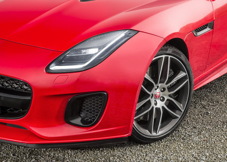 THE NEW JAGUAR F-TYPE FOUR-CYLINDER