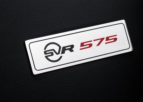 NEW GRAPHIC PACK ADDS VISUAL MUSCLE TO 575PS JAGUAR F-TYPE SVR SUPERCAR