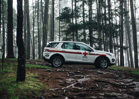 LAND ROVER SUPPORTS RED CROSS DISASTER PROJECTS WORLDWIDE